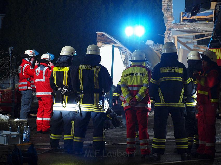 Hausexplosion Bruehl bei Koeln Pingsdorferstr P053.JPG